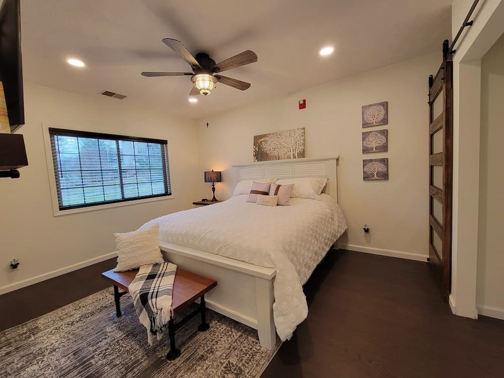 Grand Wood Suites property views in Nashville, IN — gallery photo 3