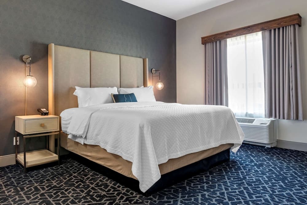 Lyric Hotel West End, an Ascend Collection Hotel interior in Cleveland, MS — gallery photo 2