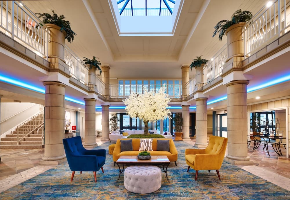 Atrium Hotel at Orange County Airport gallery photo in Irvine, CA — image 37
