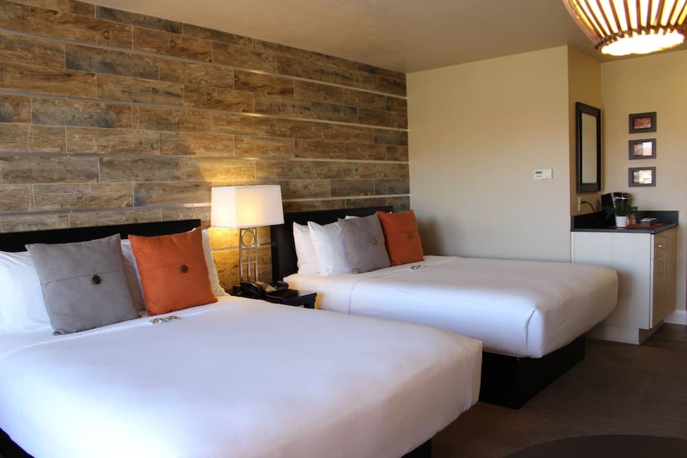 Inn on the Cliff property views in St. George, UT — gallery photo 3