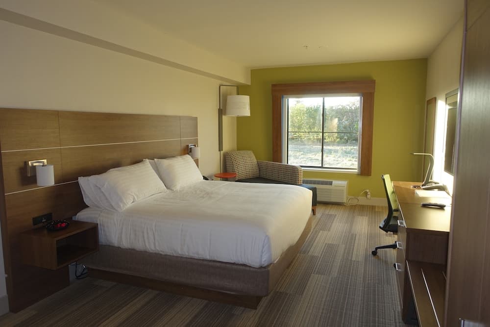 Holiday Inn Express & Suites Brentwood by IHG gallery photo in Brentwood, CA — image 9