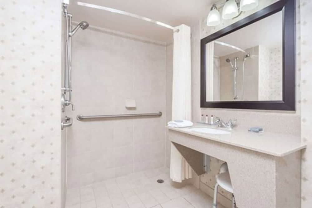 Home2 Suites by Hilton St. Charles St.Louis interior in St. Charles, MO — gallery photo 2