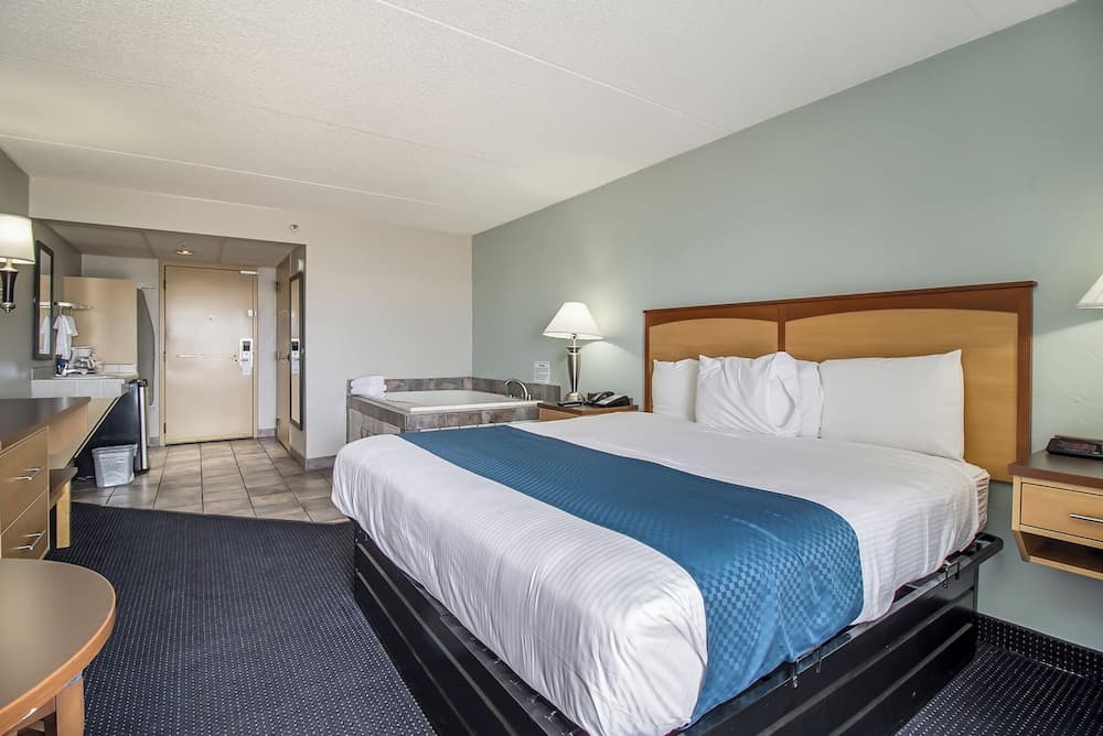Dunes Waterfront Resort gallery photo in Mears, MI — image 53