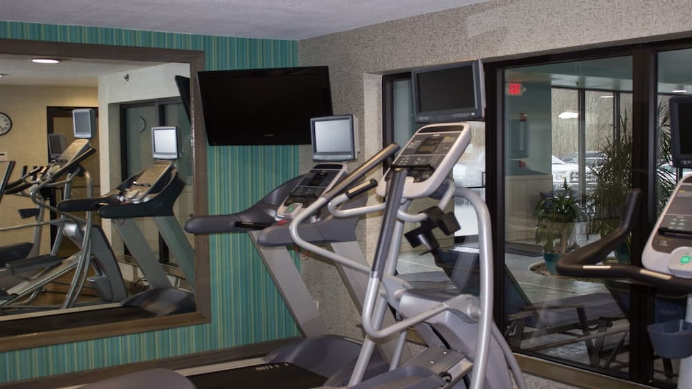 Holiday Inn Express Winfield by IHG gallery photo in Hurricane, WV — image 17