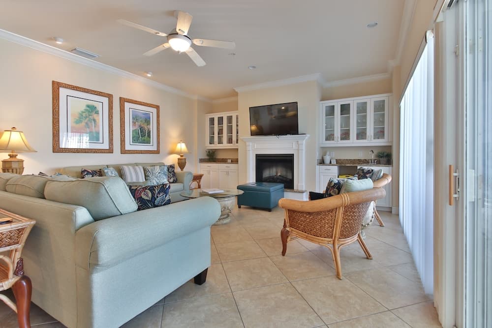 Tortuga Inn Beach Resort interior in Bradenton Beach, FL — gallery photo 2