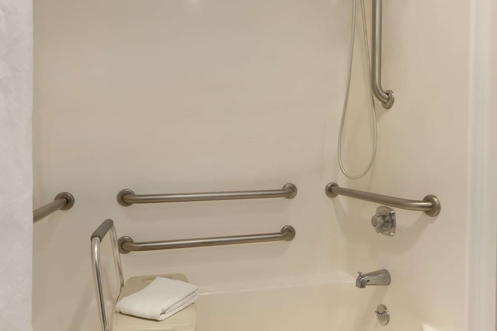 Super 8 by Wyndham Wall interior in Wall, SD — gallery photo 2