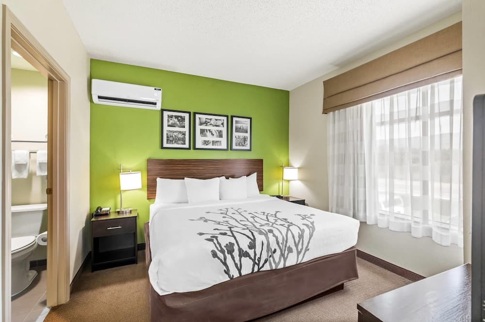 Sleep Inn & Suites Dripping Springs - Austin Area gallery photo in Dripping Springs, TX — image 54
