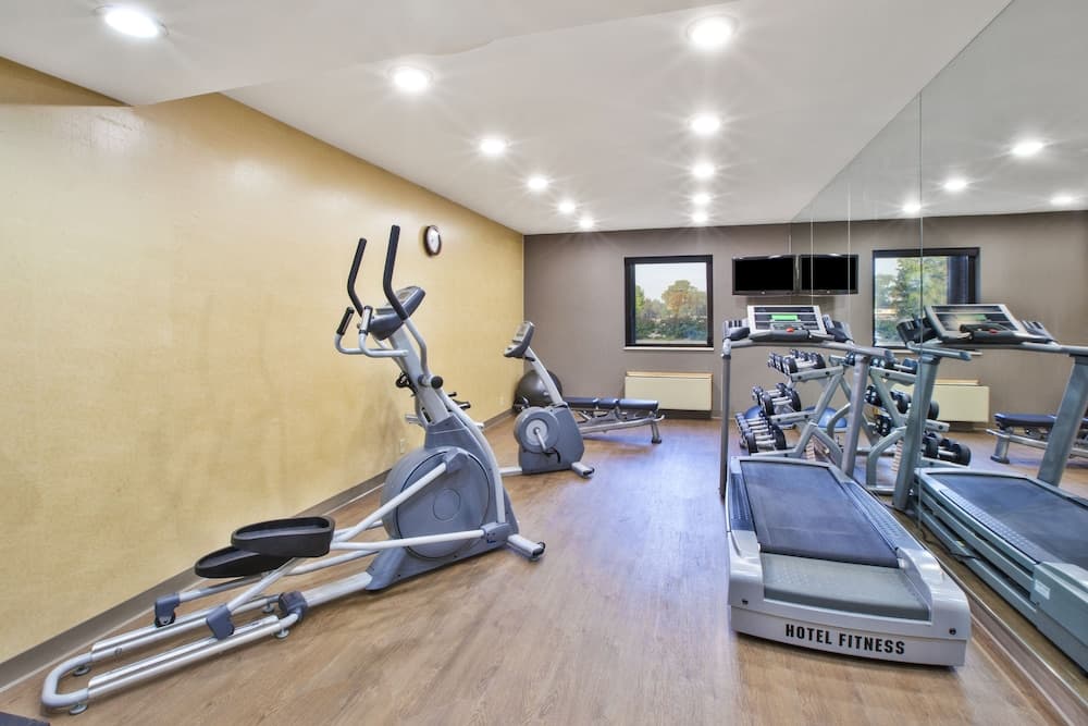 Holiday Inn Express Detroit-Warren by IHG gallery photo in Warren, MI — image 26