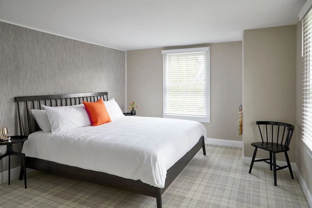 The Kent Collection - The Firefly Inn gallery photo in Kent — image 26