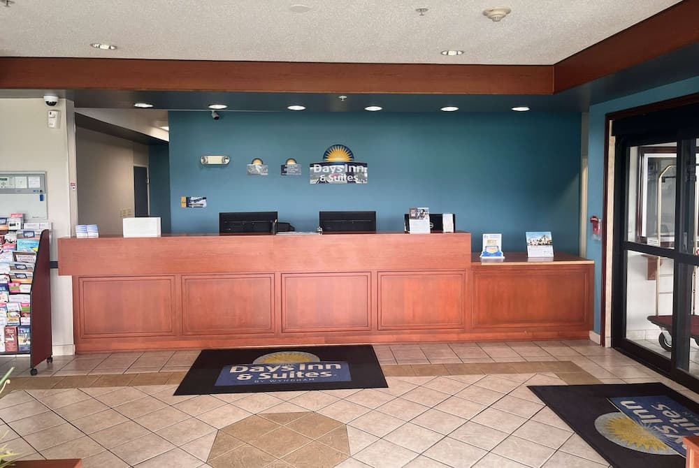 Days Inn & Suites by Wyndham Seaford gallery photo in Seaford, DE — image 7