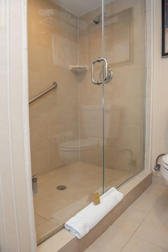 DoubleTree by Hilton Hotel Lafayette gallery photo in Lafayette, LA — image 52