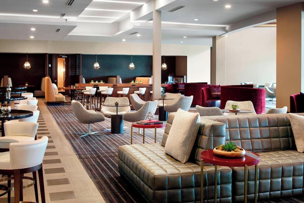 Marriott Columbus OSU interior in Columbus, OH — gallery photo 2