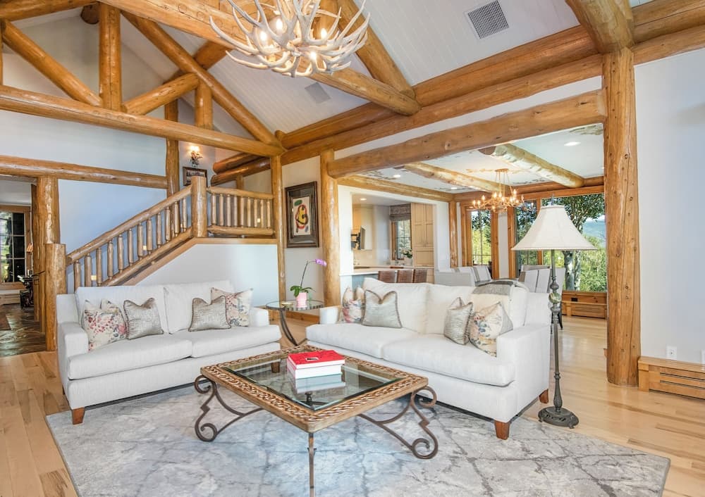 Snowberry by Elevation Accommodations interior in Avon, CO — gallery photo 2
