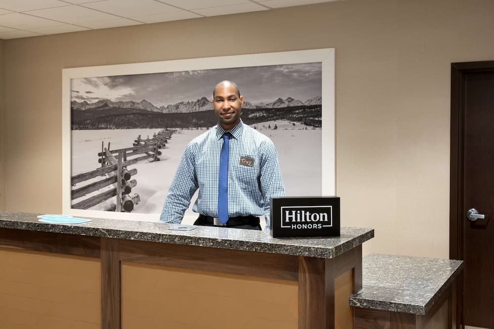 Hampton Inn & Suites Rexburg interior in Rexburg, ID — gallery photo 2