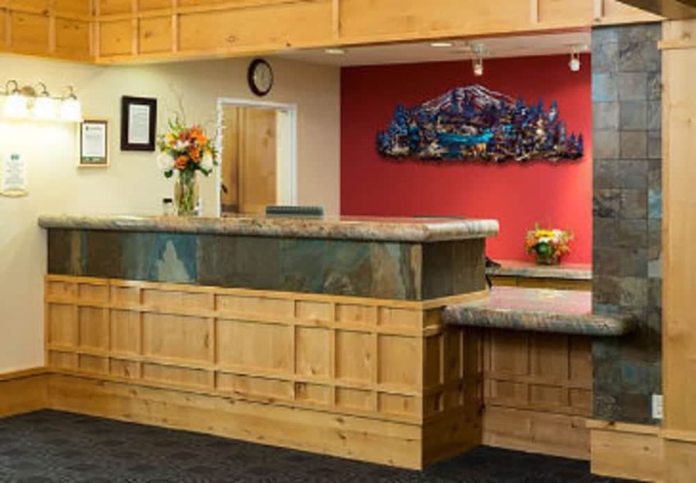 TownePlace Suites by Marriott Bend interior in Bend, OR — gallery photo 2