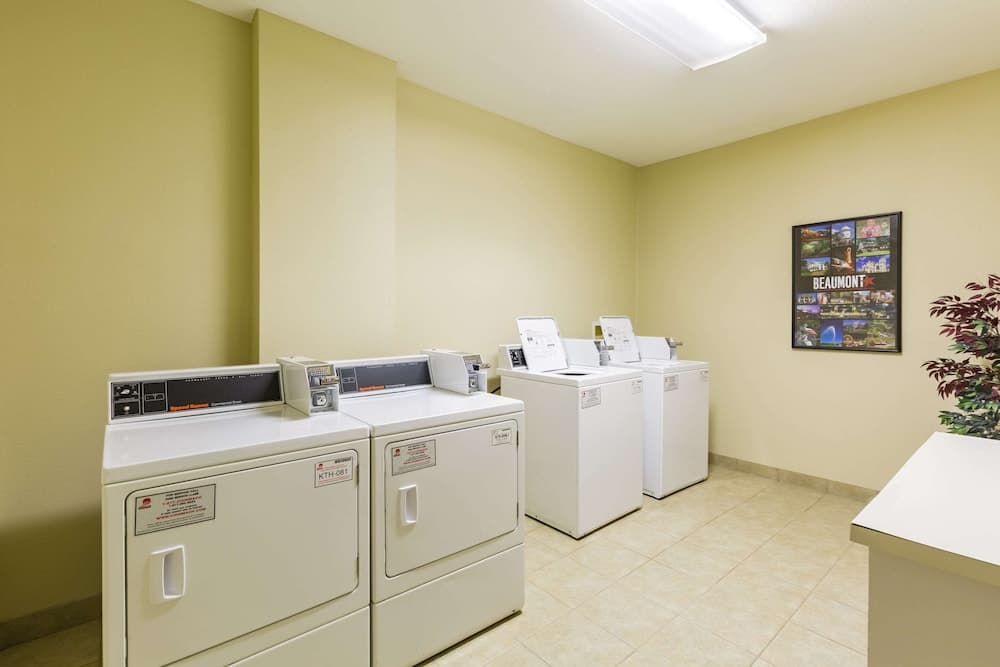 Comfort Suites Beaumont I-10 gallery photo in Beaumont, TX — image 7