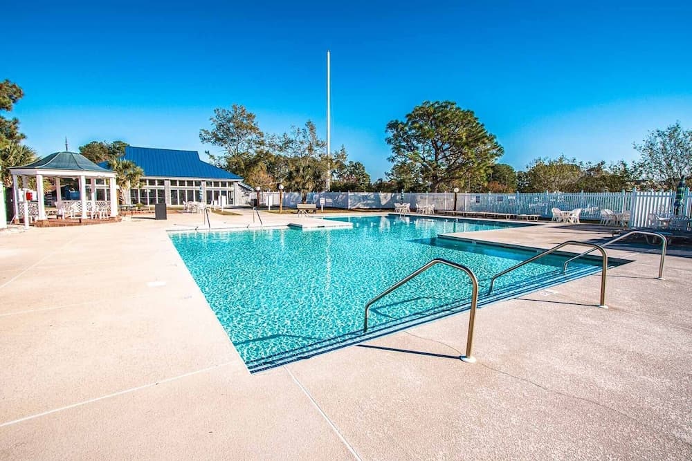 Waterwood Townhome gallery photo in New Bern, NC — image 8