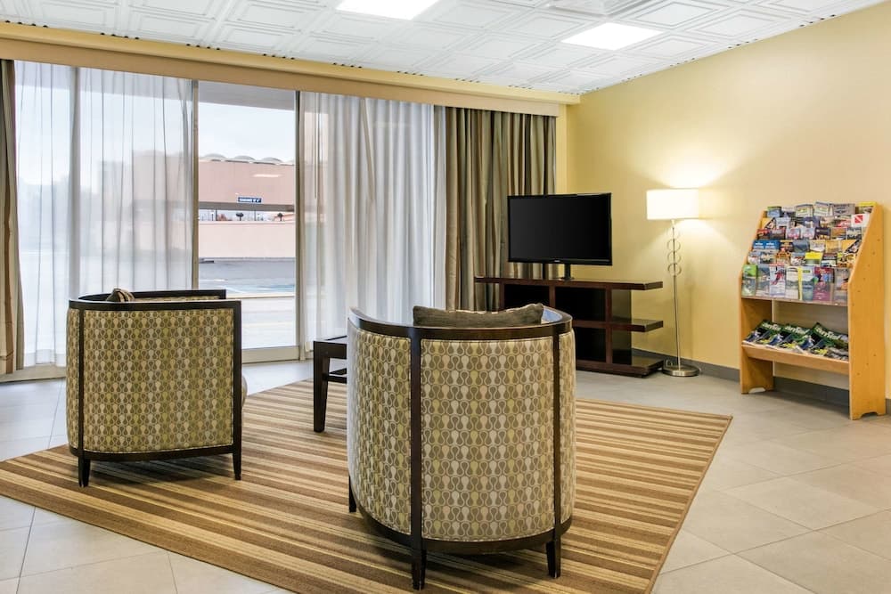 Quality Inn & Suites Charleston - Civic Center property views in Charleston, WV — gallery photo 3