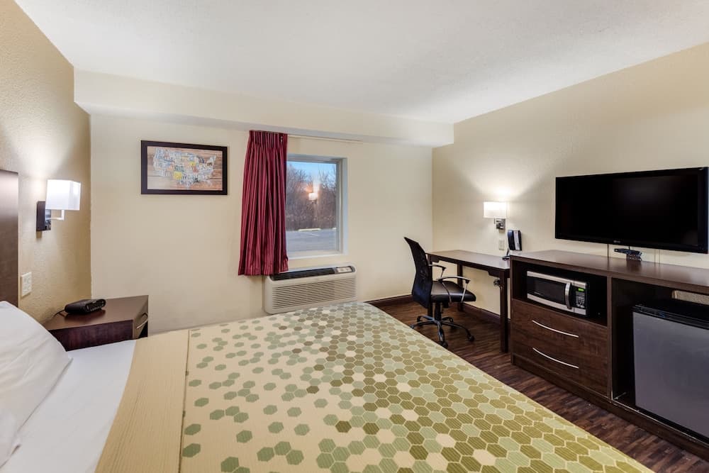 Econo Lodge Inn And Suites gallery photo in Binghamton, NY — image 7