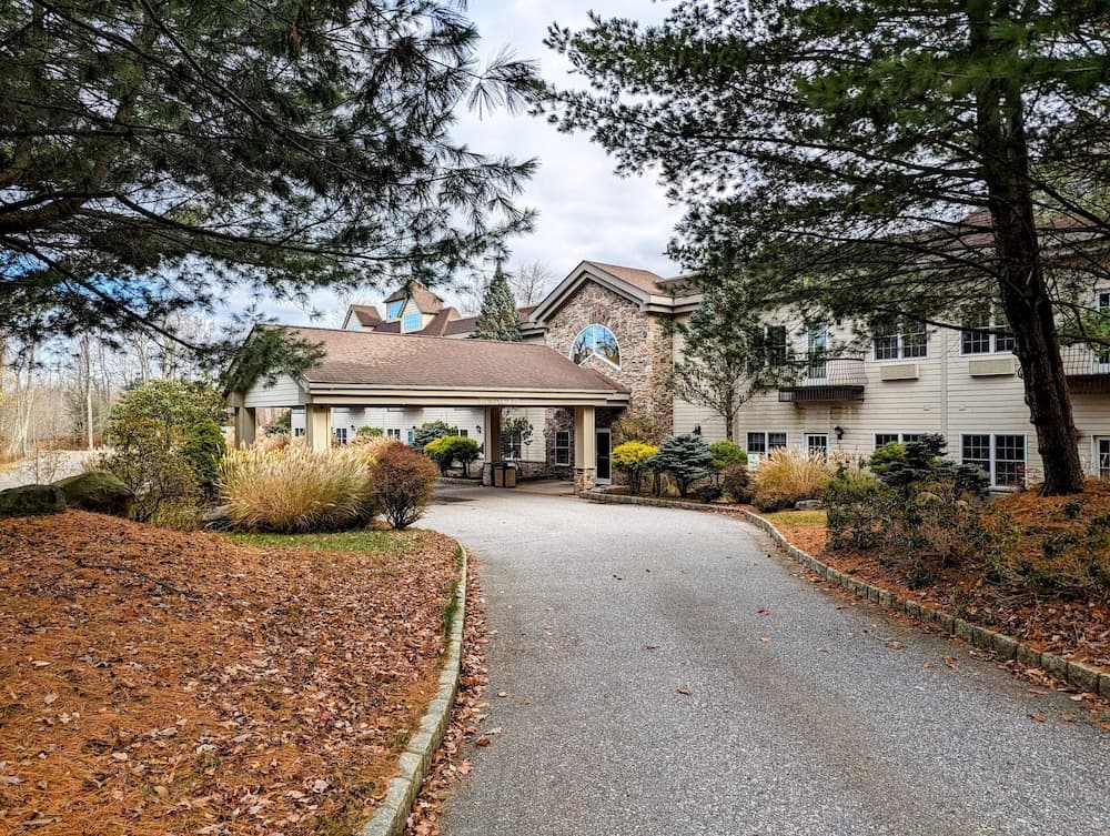 The Willowbrook Golf Hotel At Split Rock featured exterior or lobby in Lake Harmony — similar hotel