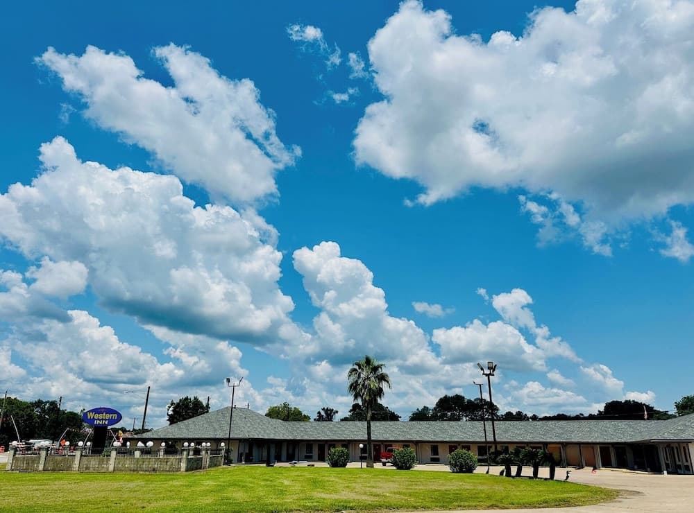 WESTERN INN — hotel in West Columbia, Texas