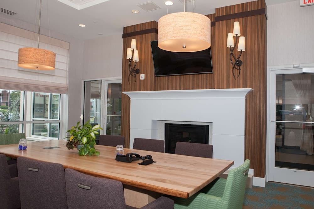 Hilton Garden Inn Springfield interior in Springfield, NJ — gallery photo 2