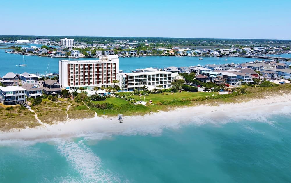 Trailborn Surf and Sound, Outdoor Collection by Marriott Bonvoy featured exterior or lobby in Wrightsville Beach, NC — similar hotel