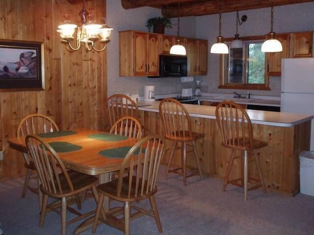 Pelican Woods interior in Pequot Lakes, MN — gallery photo 2