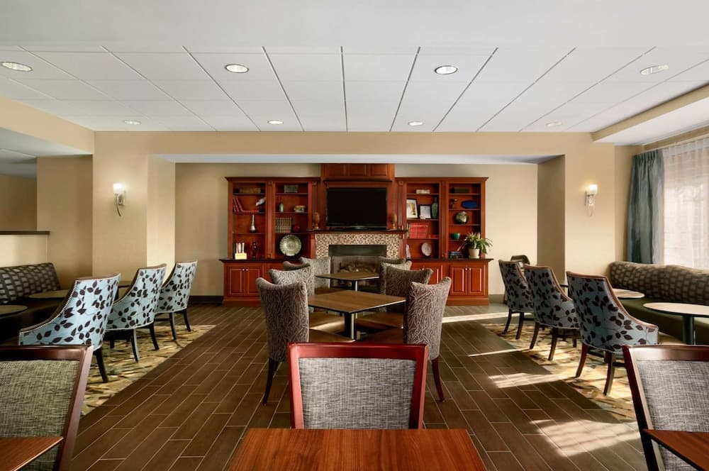 Hampton Inn Madison Huntsville Airport property views in Madison, AL — gallery photo 3