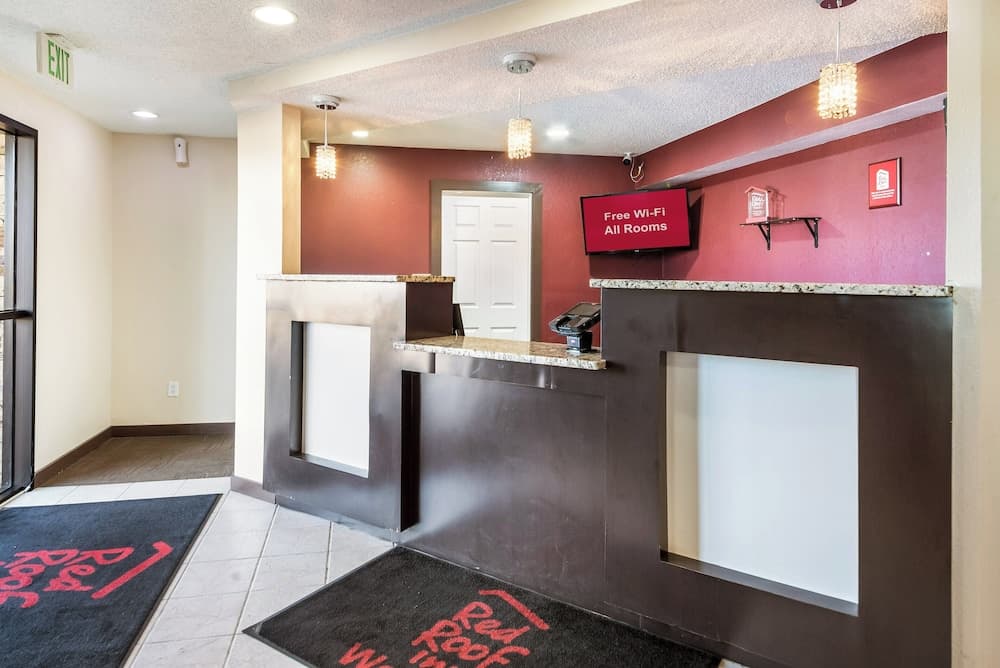 Red Roof Inn Anderson, IN interior in Anderson, IN — gallery photo 2