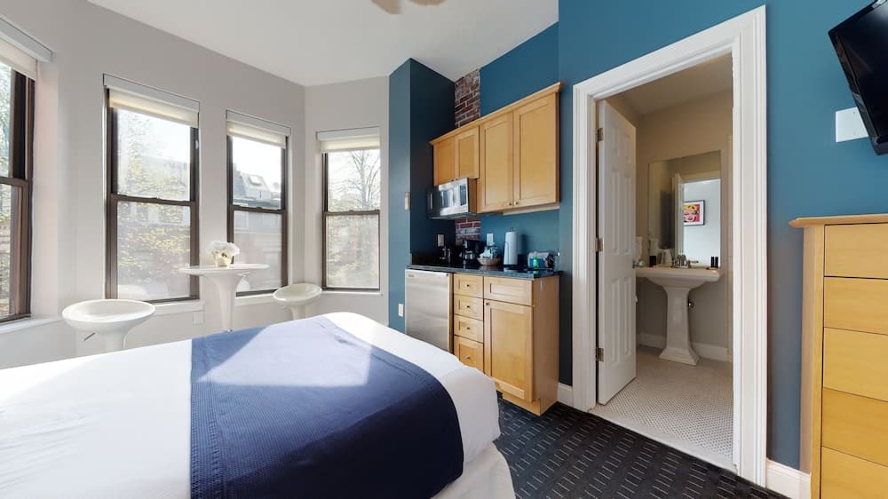 Maverick Suites at 400 Columbus Ave property views in Boston, MA — gallery photo 3