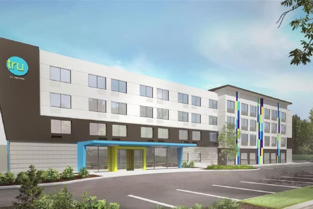 Tru by Hilton Lawrenceville Atlanta I-85 Sugarloaf featured exterior or lobby in Lawrenceville, GA — similar hotel