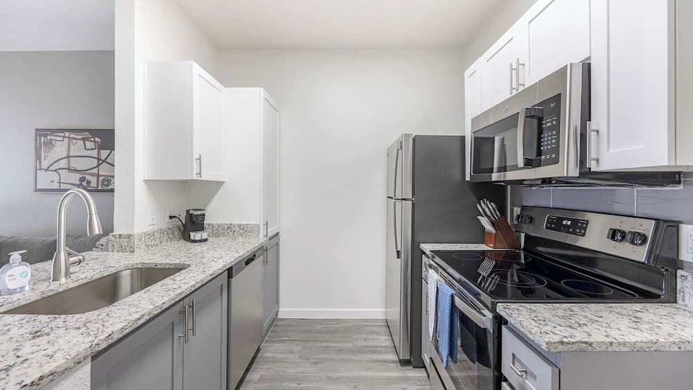 ASU-Tempe Apartments by Landing interior in Tempe, AZ — gallery photo 2