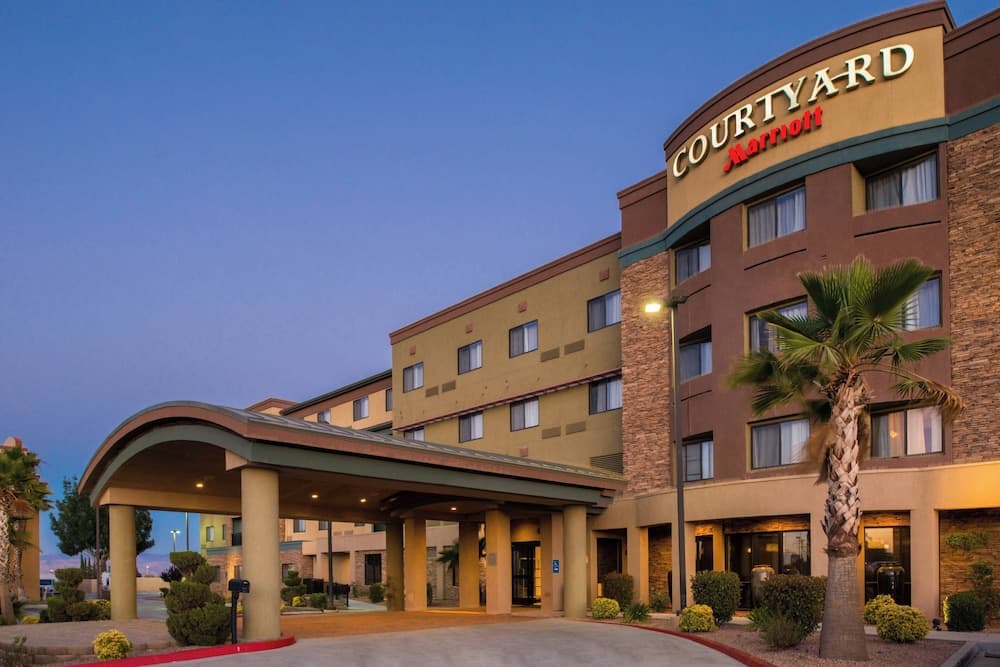 Courtyard Marriott Victorville gallery photo in Hesperia, CA — image 33