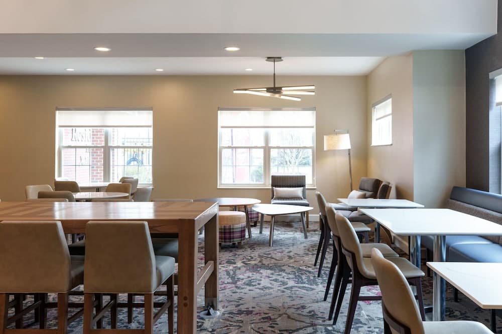 Residence Inn By Marriott Columbia interior in Ellicott City, MD — gallery photo 2
