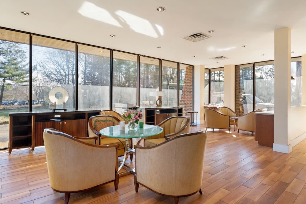 Williamsburg Suites property views in Williamsburg, VA — gallery photo 3