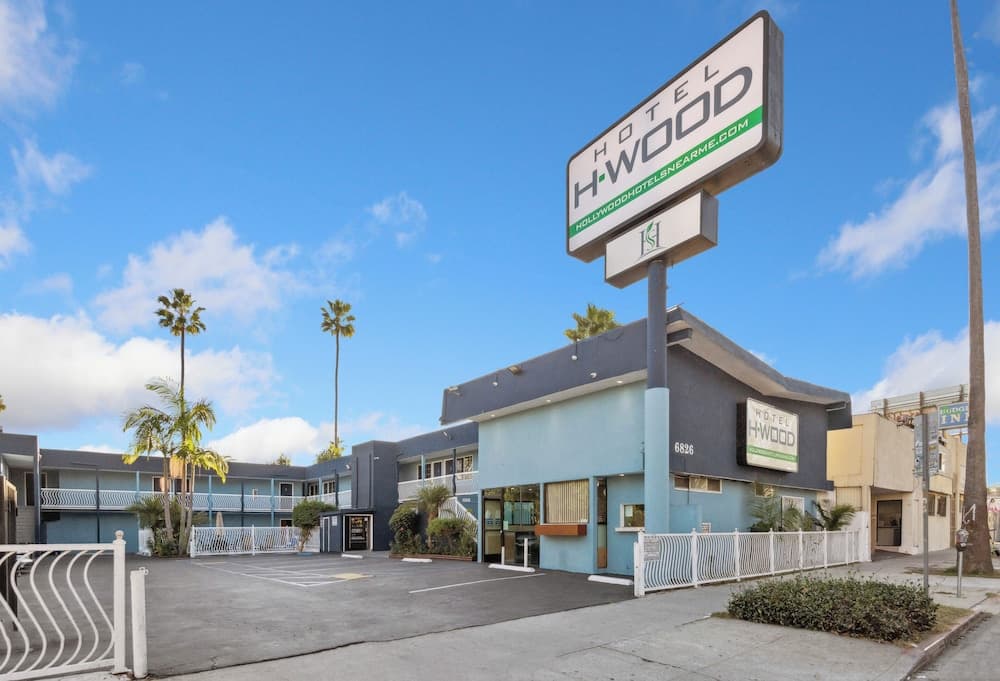Hotel H-Wood featured exterior or lobby in Los Angeles, CA — similar hotel