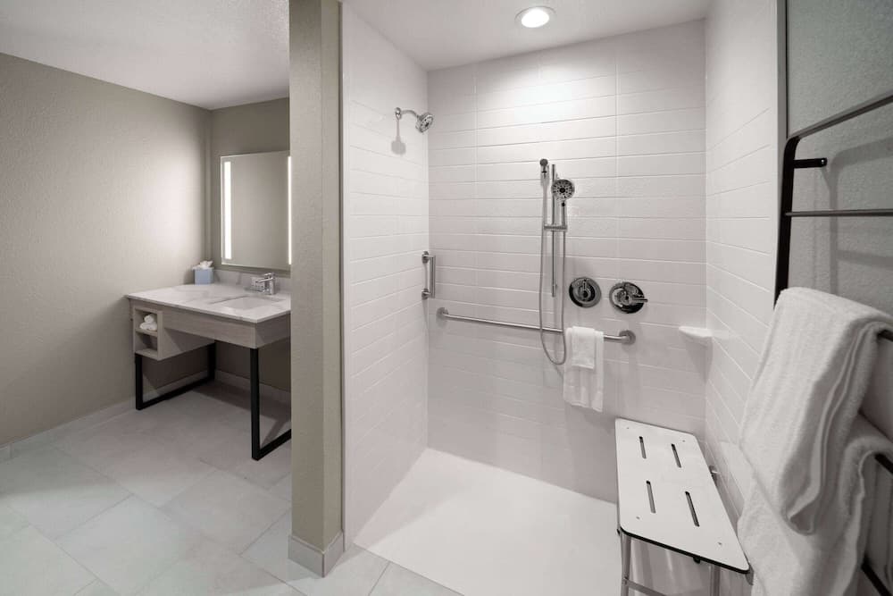 Hawthorn Extended Stay by Wyndham DeSoto property views in DeSoto, TX — gallery photo 3