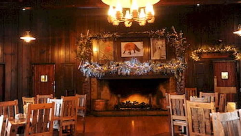 Starved Rock Lodge & Conference Center property views in Oglesby, IL — gallery photo 3
