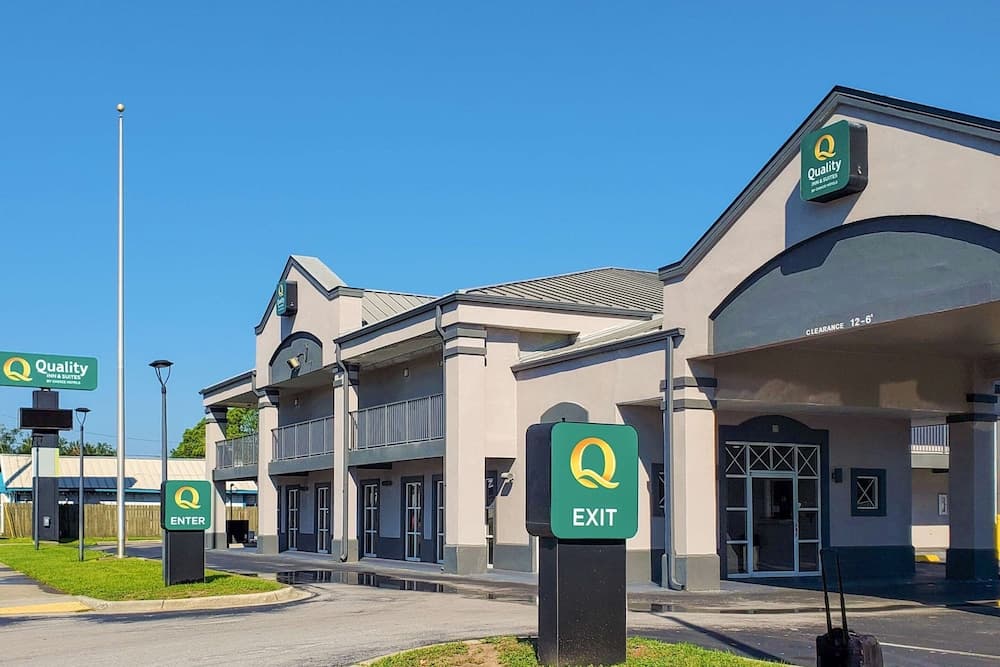 Quality Inn & Suites near Panama City Beach featured exterior or lobby in Panama City, FL — similar hotel