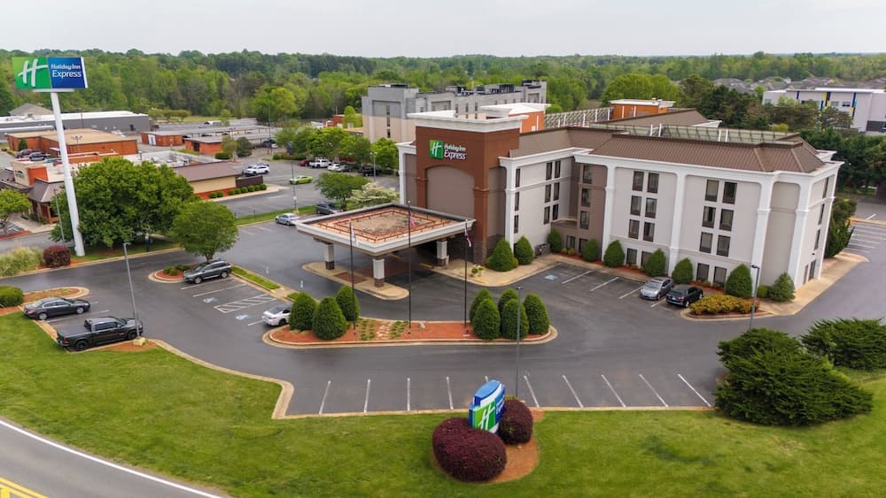 Holiday Inn Express Burlington by IHG gallery photo in Burlington, NC — image 10
