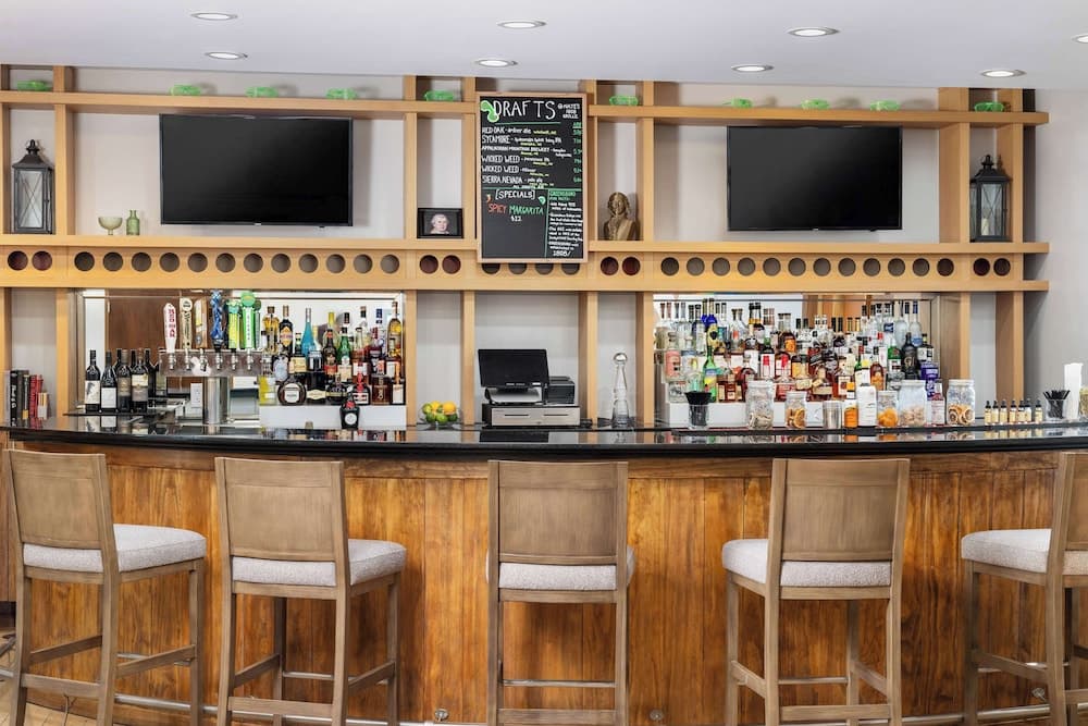 DoubleTree by Hilton Greensboro Airport gallery photo in Greensboro, NC — image 29
