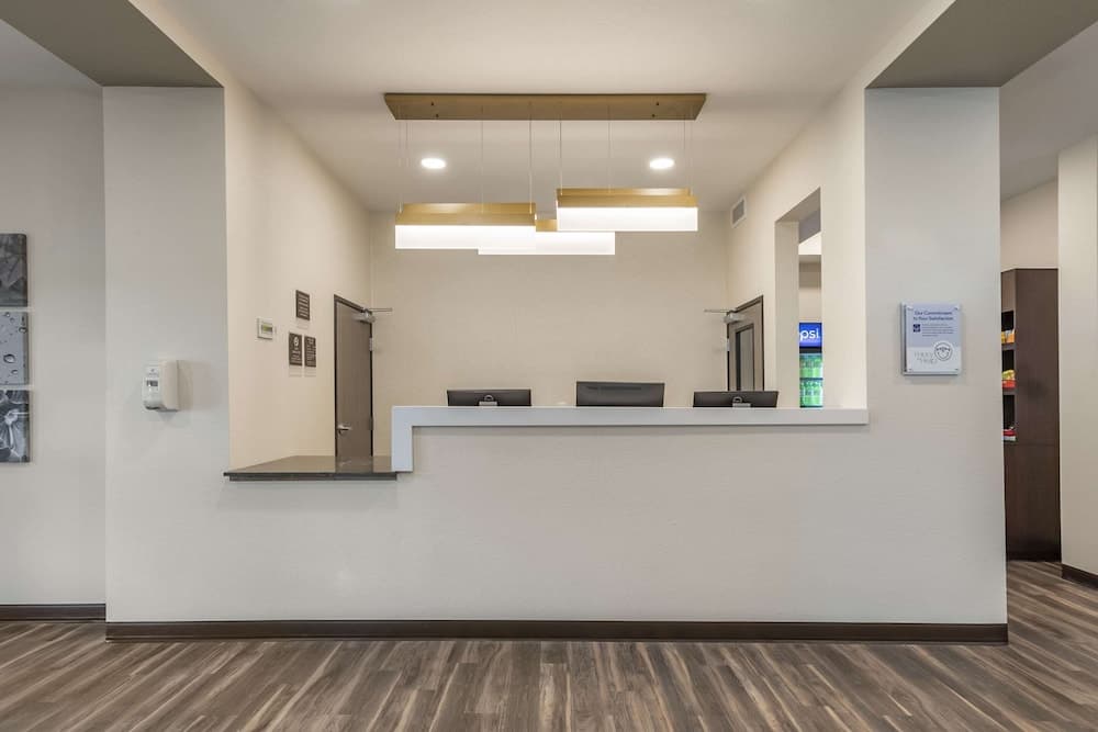 Sleep Inn & Suites Milwaukee/Franklin property views in Franklin, WI — gallery photo 3