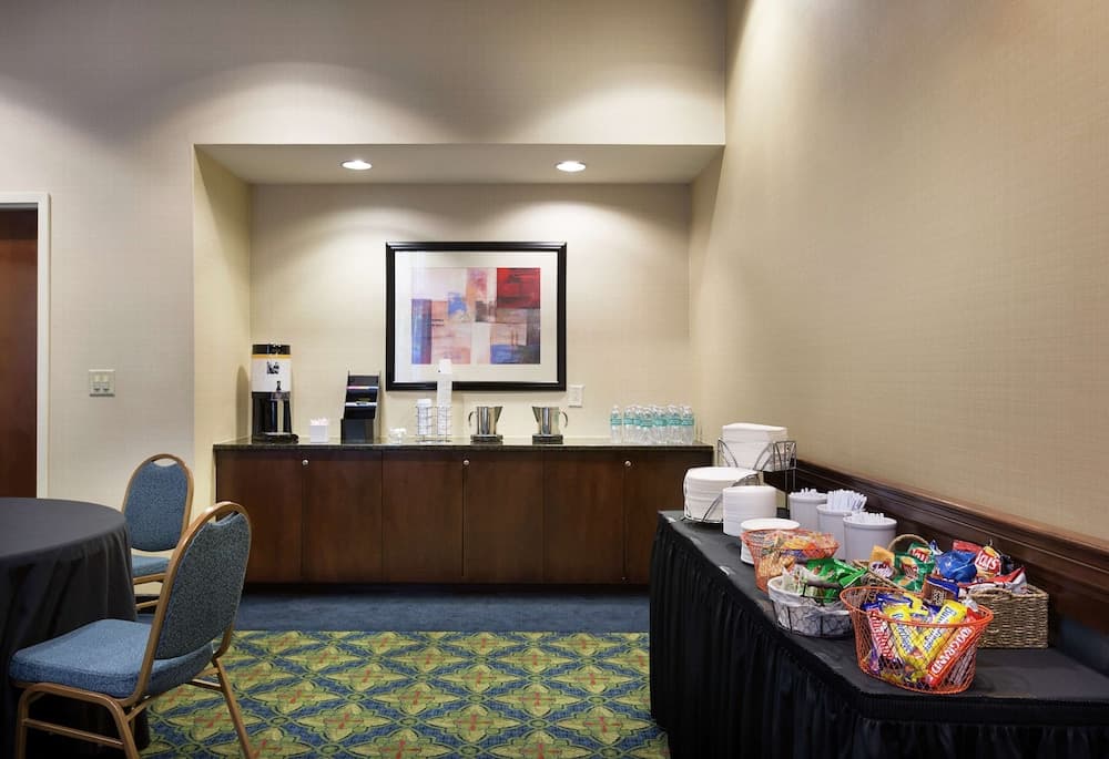 Hampton Inn Charlotte-Belmont at Montcross gallery photo in Belmont, NC — image 15