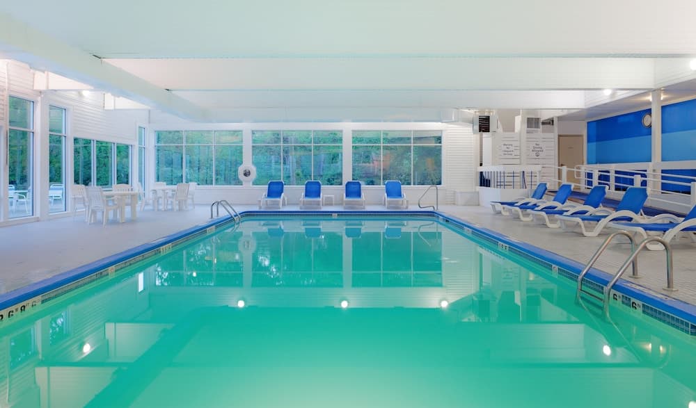 Iris Hotel Cape Cod gallery photo in Falmouth, MA — image 53