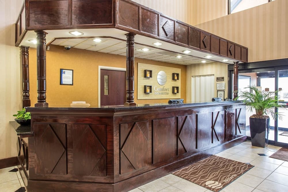 Comfort Inn & Suites Ft. Jackson Maingate interior in Columbia, SC — gallery photo 2