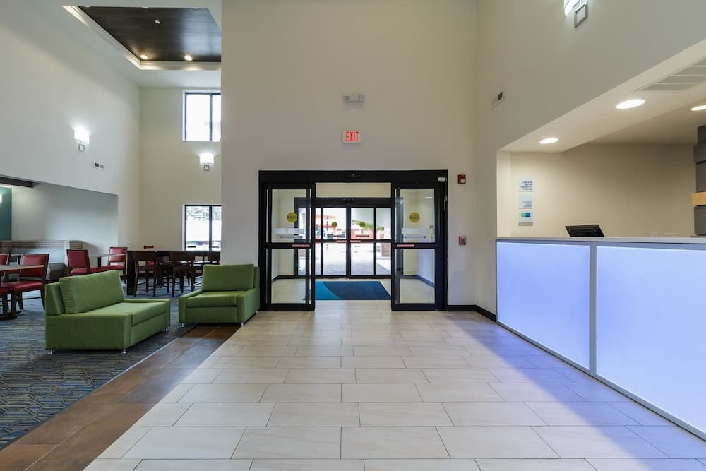 Holiday Inn Express Hotel & Suites South Bend by IHG property views in South Bend, IN — gallery photo 3