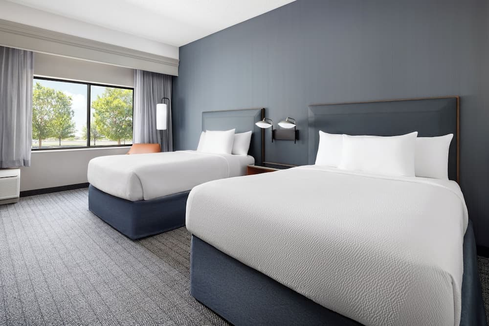 Courtyard by Marriott Amarillo West/Medical Center interior in Amarillo, TX — gallery photo 2