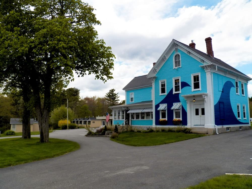 Coast Village Inn & Cottages featured exterior or lobby in Wells — similar hotel