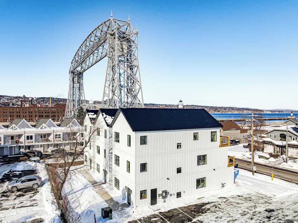 Dragestil 713 Duluth Condos interior in Duluth, MN — gallery photo 2